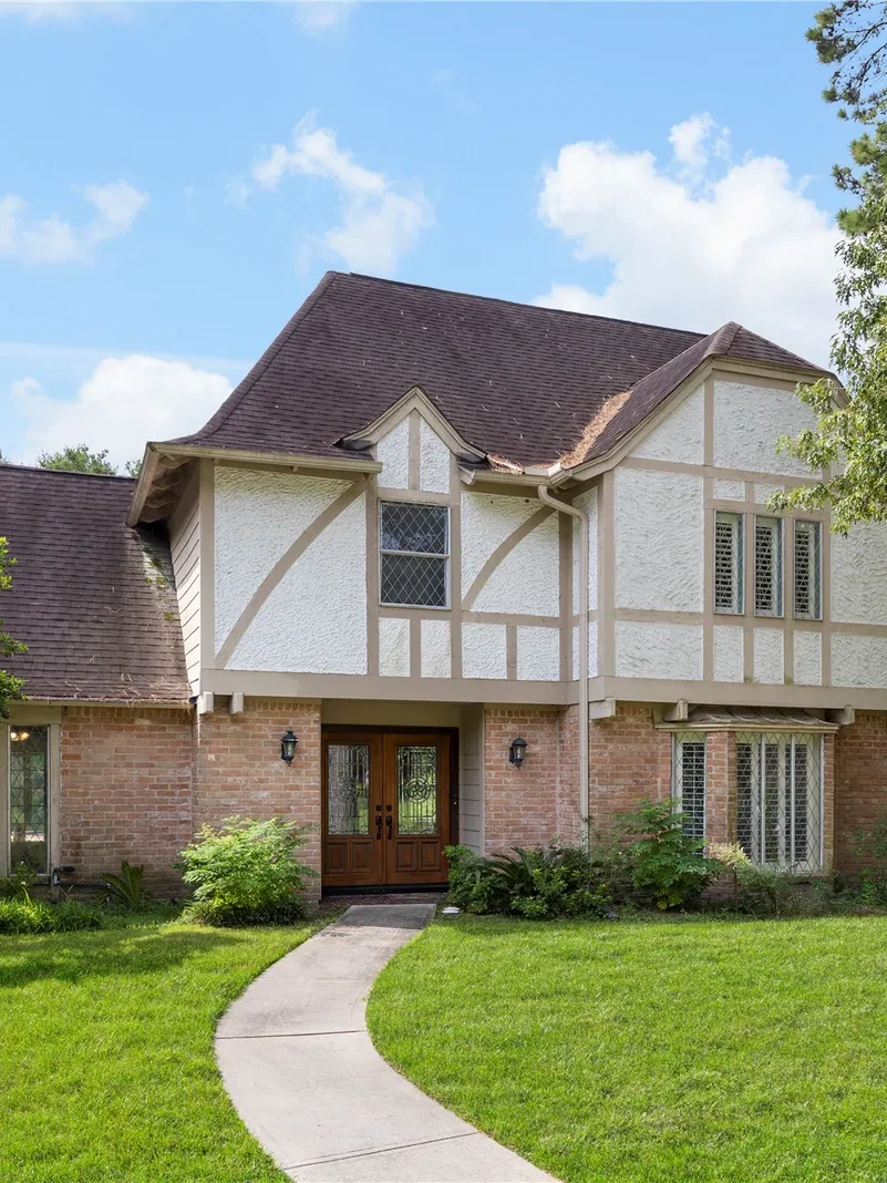 A home interior in Spring & The Woodlands